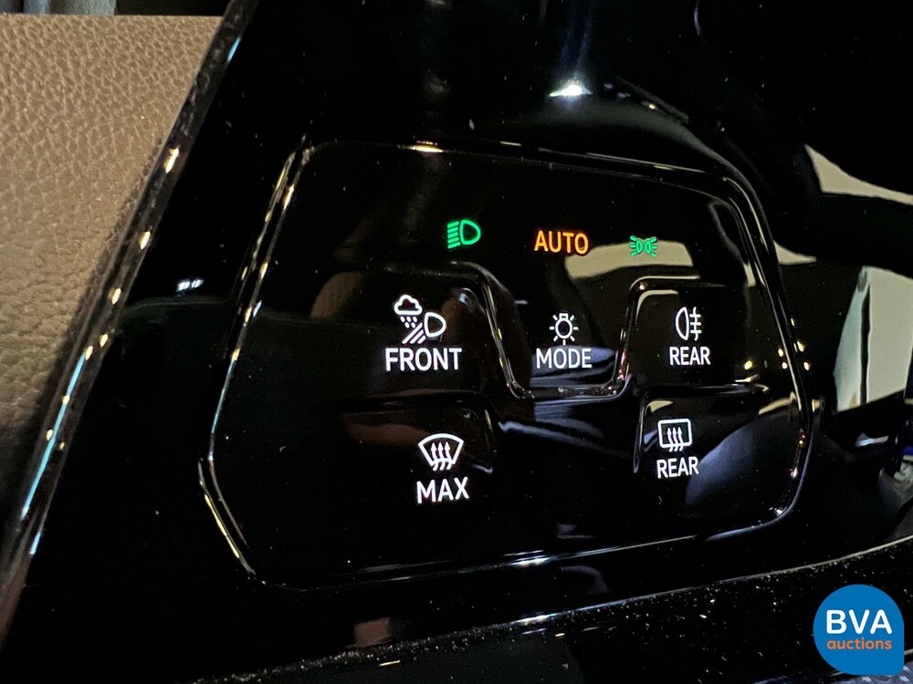 VW Golf R2.0 4Motion -NW-MODELL- 320PS Golf VIII 2021 -GARANTIE-.