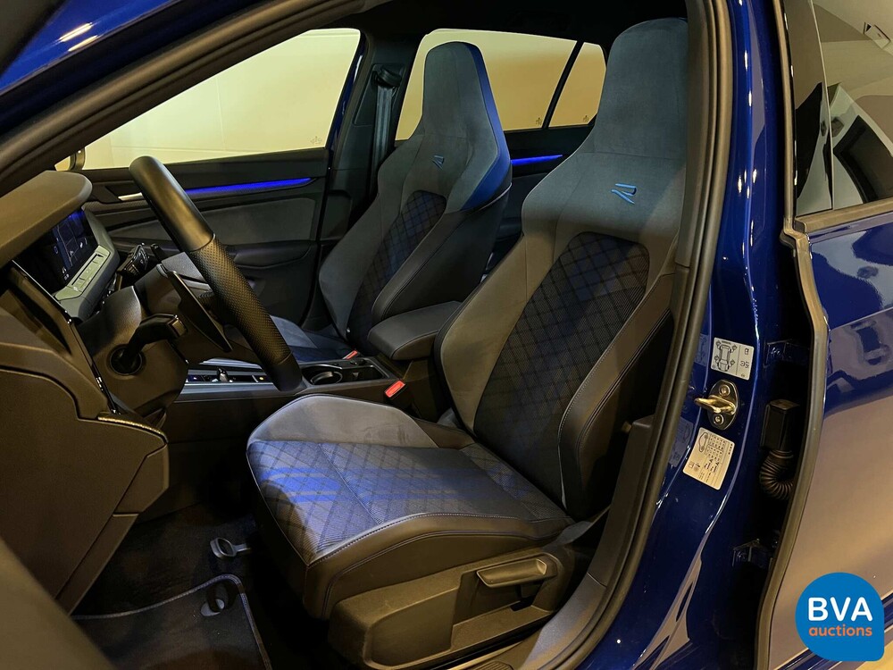 VW Golf R2.0 4Motion -NW-MODELL- 320PS Golf VIII 2021 -GARANTIE-.