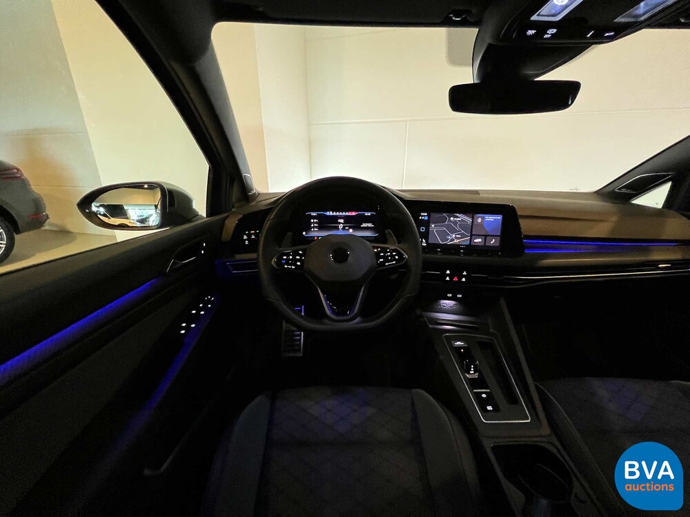 VW Golf R2.0 4Motion -NW-MODELL- 320PS Golf VIII 2021 -GARANTIE-.