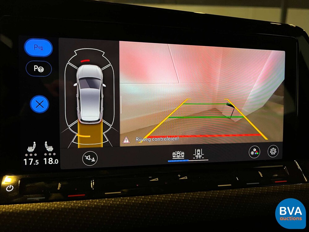 VW Golf R2.0 4Motion -NW-MODELL- 320PS Golf VIII 2021 -GARANTIE-.