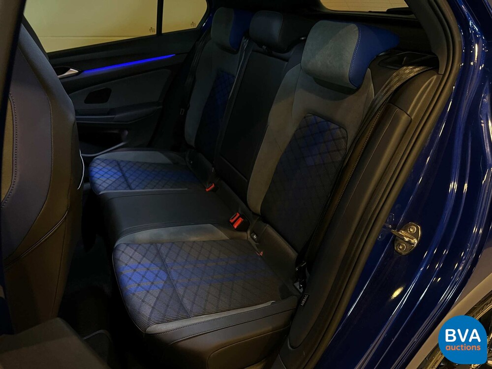 VW Golf R2.0 4Motion -NW-MODELL- 320PS Golf VIII 2021 -GARANTIE-.