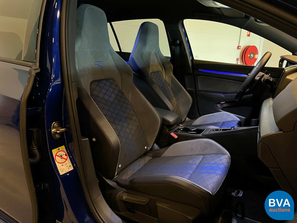 VW Golf R2.0 4Motion -NW-MODELL- 320PS Golf VIII 2021 -GARANTIE-.
