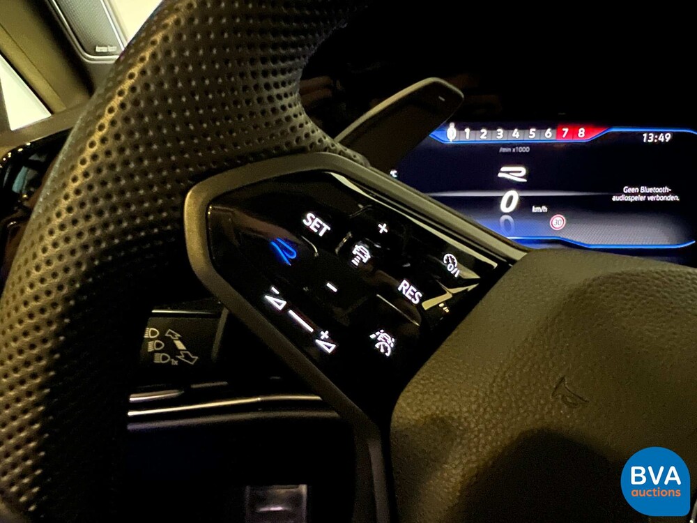 VW Golf R2.0 4Motion -NW-MODELL- 320PS Golf VIII 2021 -GARANTIE-.