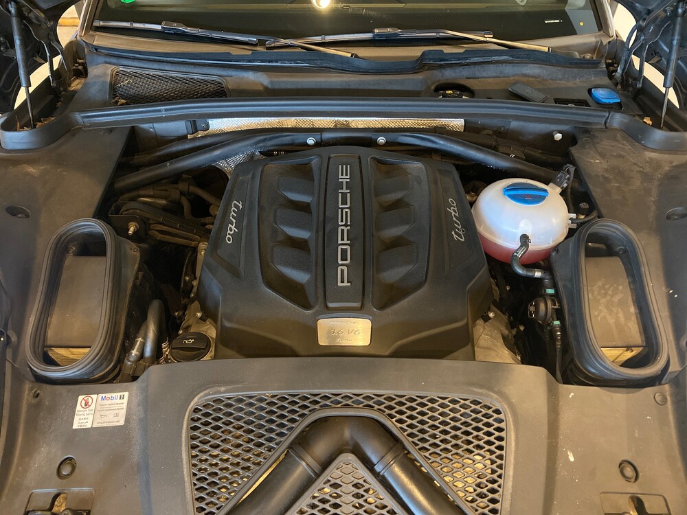 Porsche Macan Turbo 3.6 400PS 2015 -Org. NL-, 4-ZSP-38.