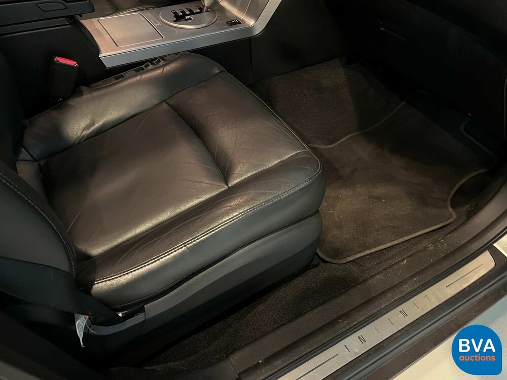 Infiniti FX 35 300 PS 2004, 71-HXG-3.