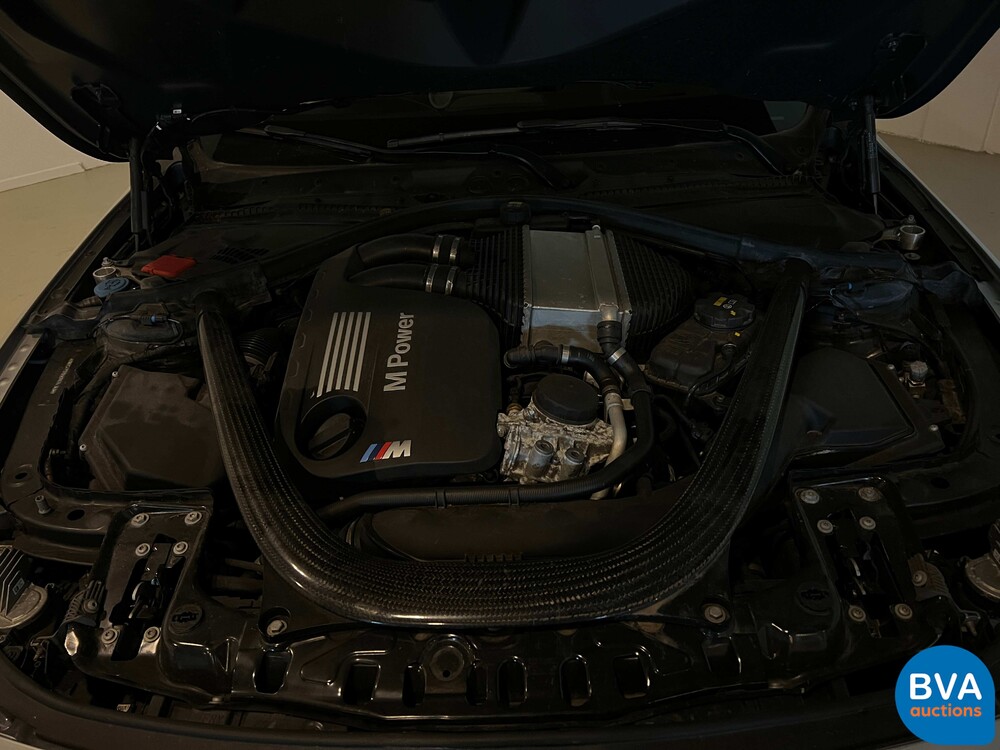 BMW M4 Competition Coupé 450 PS M-Performance 4er, P-767-SK.