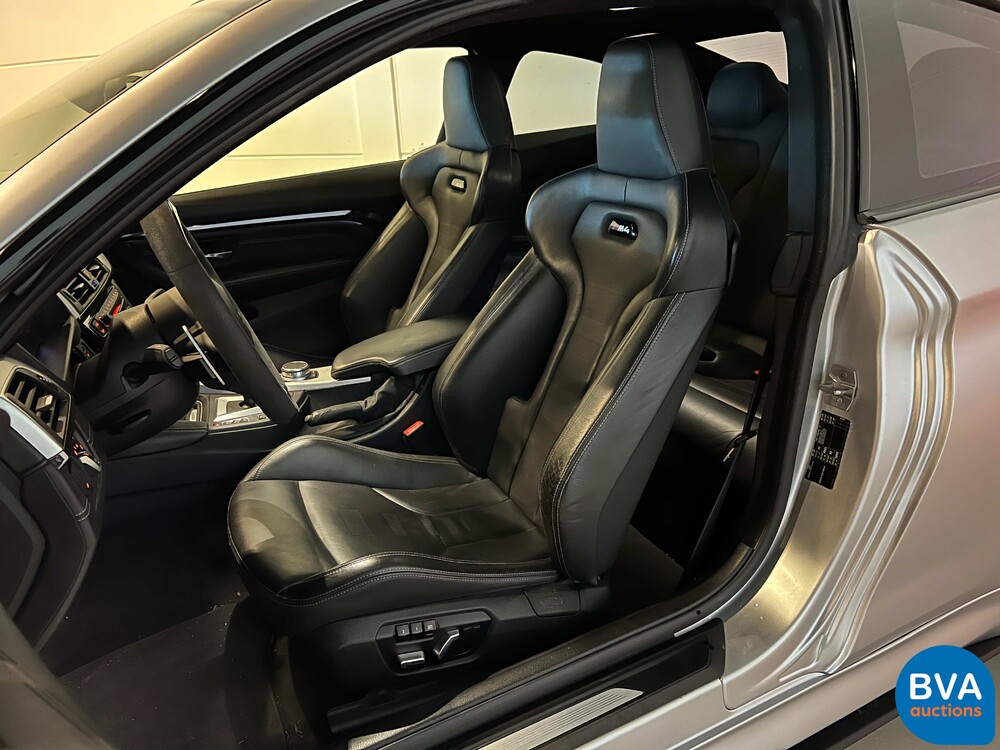 BMW M4 Competition Coupé 450 PS M-Performance 4er, P-767-SK.