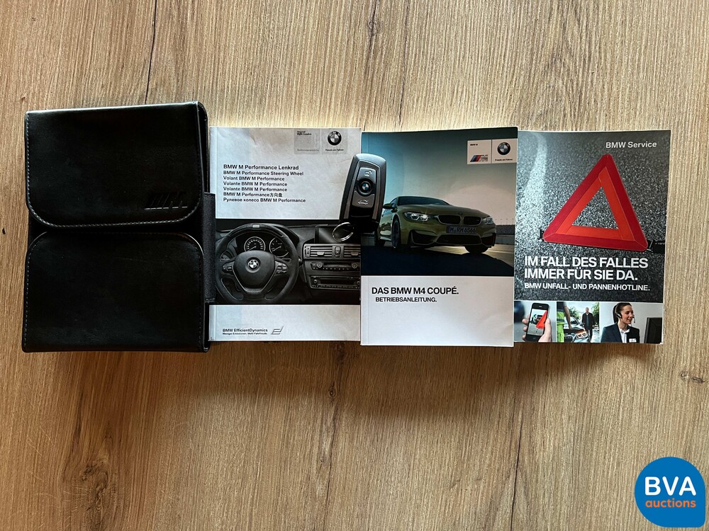 BMW M4 Competition Coupé 450 PS M-Performance 4er, P-767-SK.