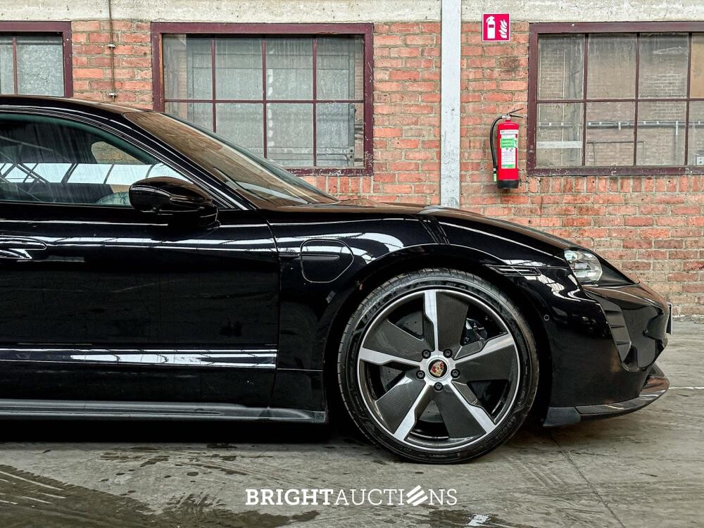 Porsche Taycan Turbo S 93 kWh 952pk 2020 Sport-Chrono