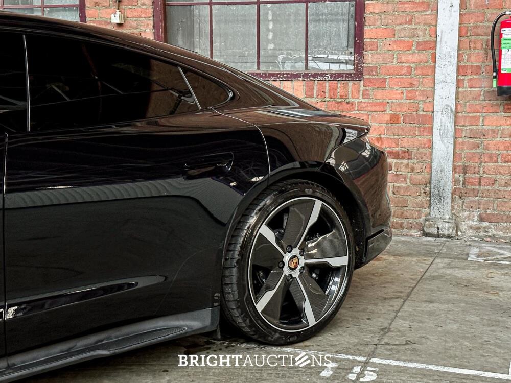 Porsche Taycan Turbo S 93 kWh 952pk 2020 Sport-Chrono