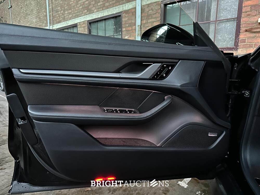 Porsche Taycan Turbo S 93 kWh 952pk 2020 Sport-Chrono