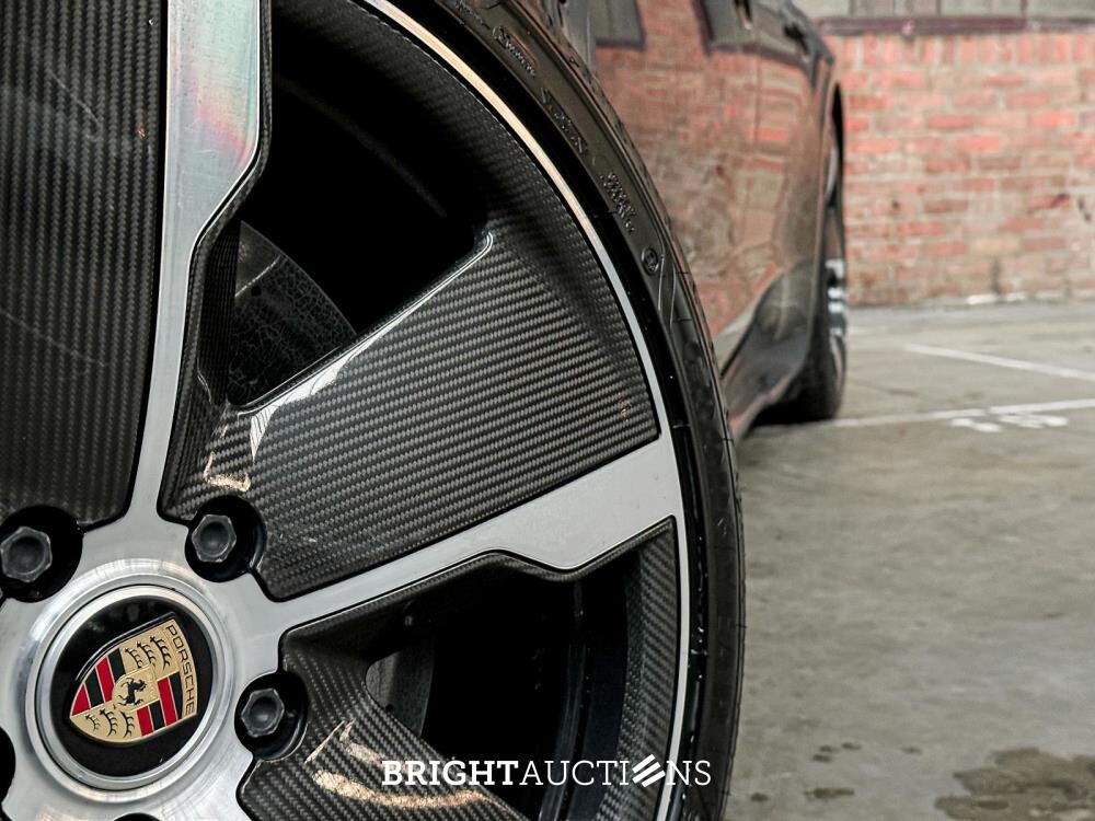 Porsche Taycan Turbo S 93 kWh 952pk 2020 Sport-Chrono