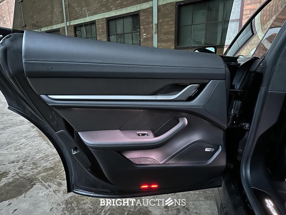 Porsche Taycan Turbo S 93 kWh 952pk 2020 Sport-Chrono