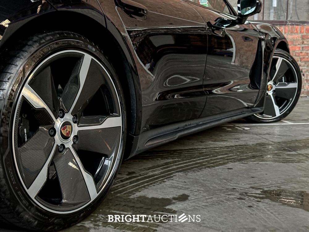 Porsche Taycan Turbo S 93 kWh 952pk 2020 Sport-Chrono