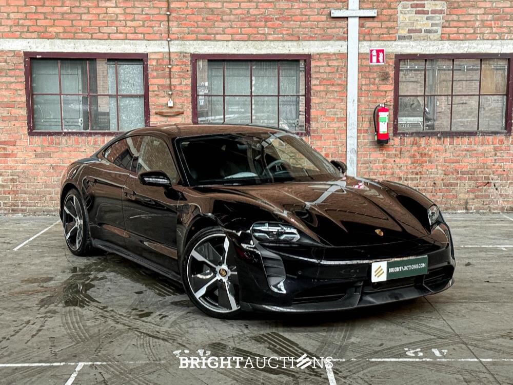 Porsche Taycan Turbo S 93 kWh 952pk 2020 Sport-Chrono
