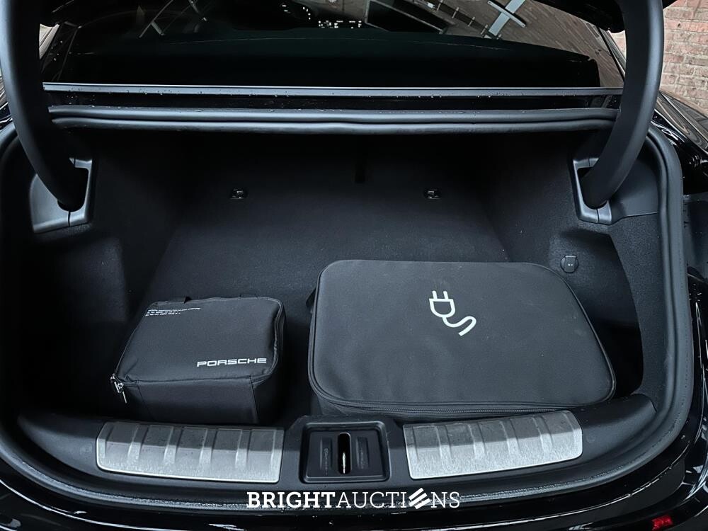 Porsche Taycan Turbo S 93 kWh 952pk 2020 Sport-Chrono