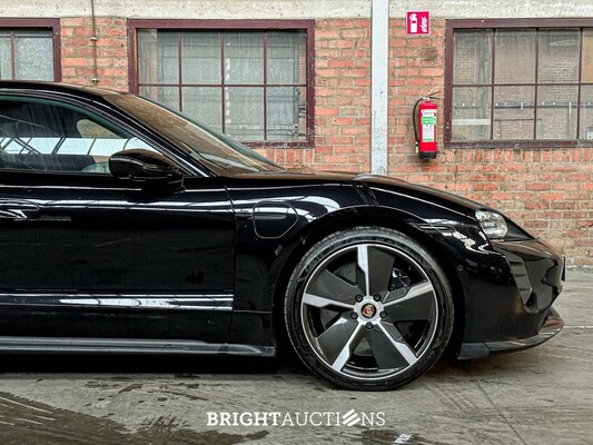 Porsche Taycan Turbo S 93 kWh 952pk 2020 Sport-Chrono