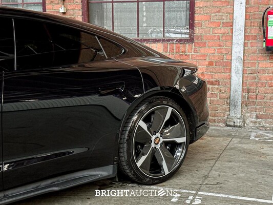 Porsche Taycan Turbo S 93 kWh 952pk 2020 Sport-Chrono