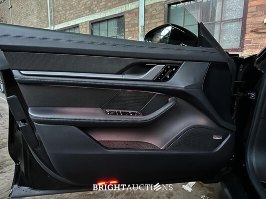 Porsche Taycan Turbo S 93 kWh 952pk 2020 Sport-Chrono