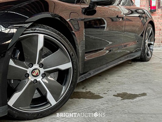 Porsche Taycan Turbo S 93 kWh 952pk 2020 Sport-Chrono