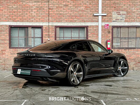 Porsche Taycan Turbo S 93 kWh 952pk 2020 Sport-Chrono