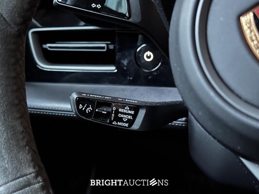 Porsche Taycan Turbo S 93 kWh 952pk 2020 Sport-Chrono