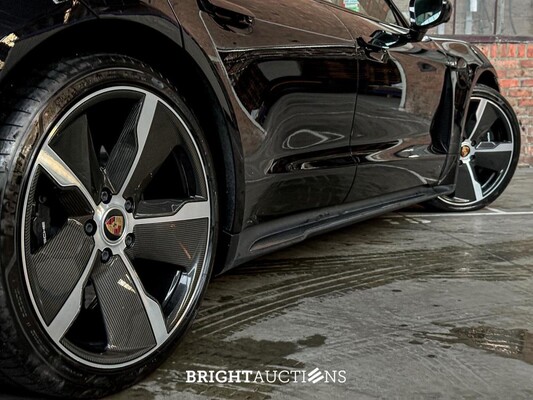 Porsche Taycan Turbo S 93 kWh 952pk 2020 Sport-Chrono