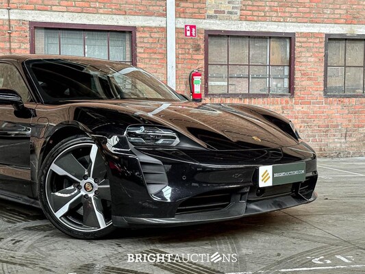 Porsche Taycan Turbo S 93 kWh 952pk 2020 Sport-Chrono