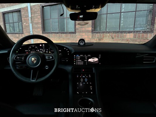 Porsche Taycan Turbo S 93 kWh 952pk 2020 Sport-Chrono