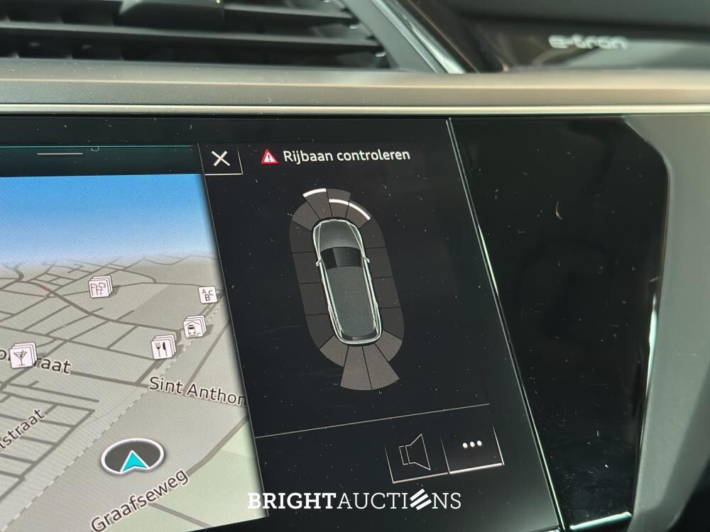 Audi E-tron 50 quattro Business edition 71 kWh 313pk 2020 (Origineel-NL+ 1e eigenaar), J-695-PX