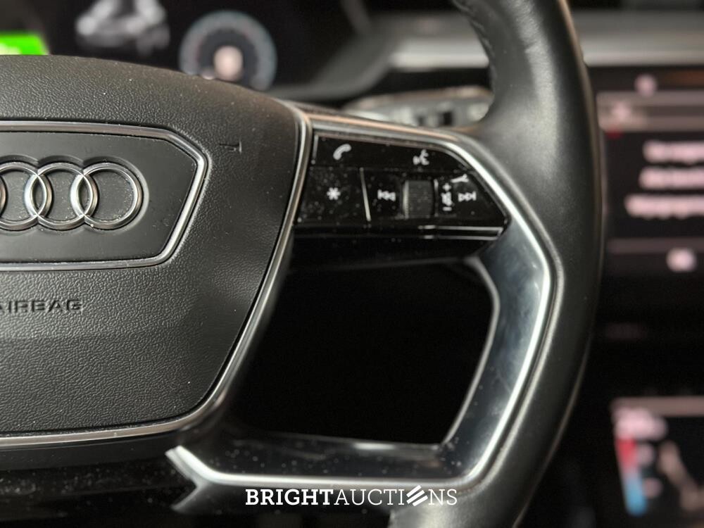 Audi E-tron 50 Quattro edition 71kWh 313pk 2020 (origineel-NL+ 1e eigenaar), J-109-NJ