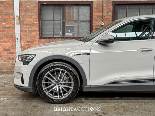 Audi E-tron 50 Quattro edition 71kWh 313pk 2020 (origineel-NL+ 1e eigenaar), J-109-NJ
