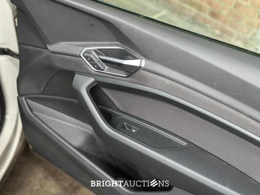 Audi E-tron 50 Quattro edition 71kWh 313pk 2020 (origineel-NL+ 1e eigenaar), J-109-NJ