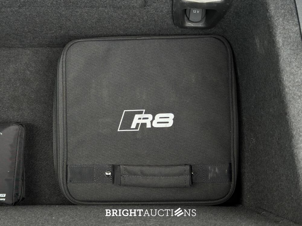 Audi R8 5.2 V10 Performance Quattro 620pk 2022 FACELIFT - CARBON - 1e Eigenaar