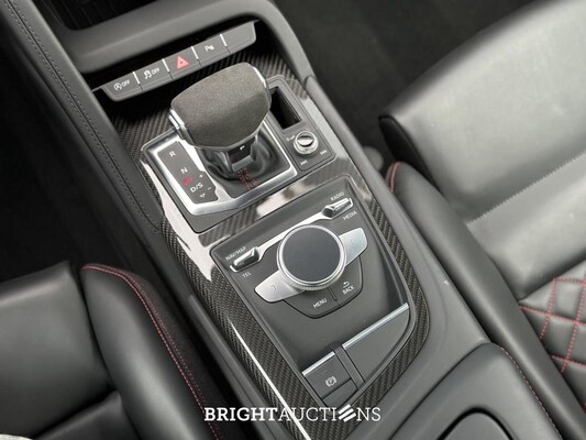 Audi R8 5.2 V10 Performance Quattro 620pk 2022 FACELIFT - CARBON - 1e Eigenaar