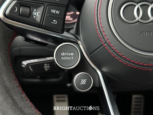 Audi R8 5.2 V10 Performance Quattro 620pk 2022 FACELIFT - CARBON - 1e Eigenaar