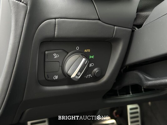 Audi R8 5.2 V10 Performance Quattro 620pk 2022 FACELIFT - CARBON - 1e Eigenaar