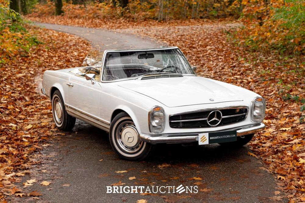 Mercedes-Benz 280 SL Pagode – Handgeschakeld – EU-uitvoering – 2.8 liter zes-in-lijn.