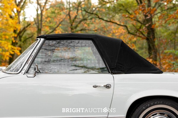 Mercedes-Benz 280 SL Pagode – Handgeschakeld – EU-uitvoering – 2.8 liter zes-in-lijn.