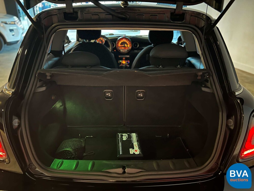Mini Cooper 1.6 JCW-Pakket 122pk 2010, J-765-HJ
