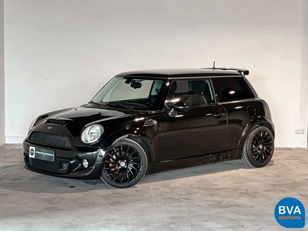 Mini Cooper 1.6 JCW-Pakket 122pk 2010, J-765-HJ