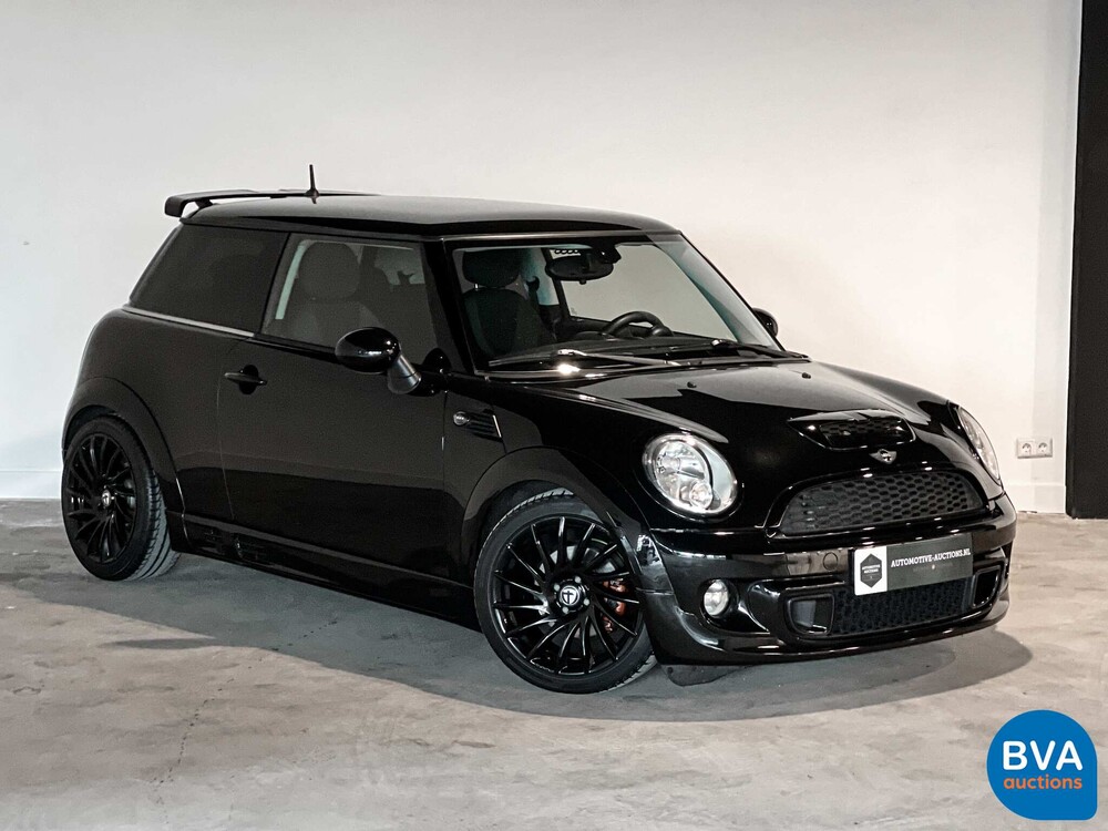 Mini Cooper 1.6 JCW-Pakket 122pk 2010, J-765-HJ