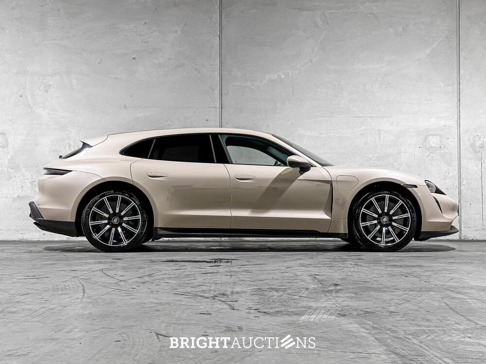 Porsche Taycan Sport Turismo 79kWh 435pk 2023 (Origineel-NL + 1e Eigenaar), S-698-SV