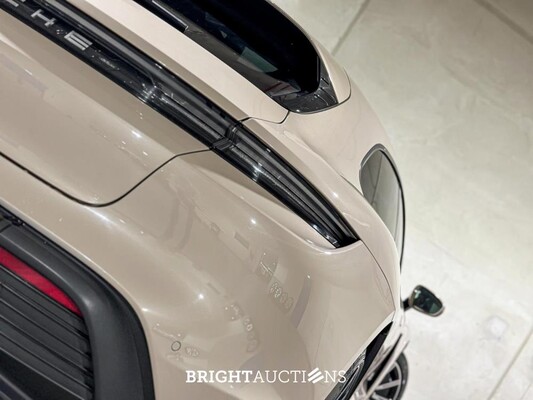 Porsche Taycan Sport Turismo 79kWh 435pk 2023 (Origineel-NL + 1e Eigenaar), S-698-SV