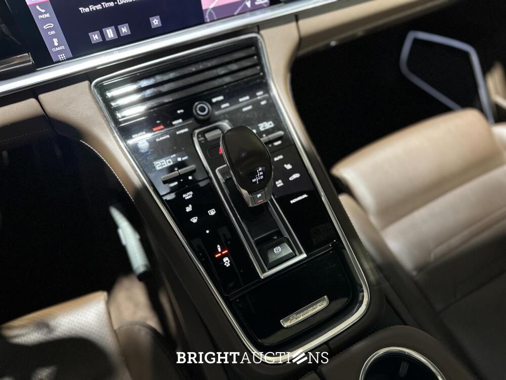 Porsche Panamera 4S E-Hybrid 2.9 V6 FACELIFT 560pk 2020 Sport-Chrono (Origineel-NL + 1e Eigenaar), K-734-BH