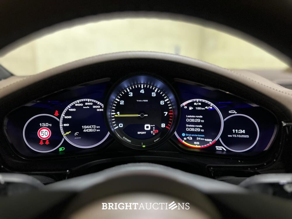 Porsche Panamera 4S E-Hybrid 2.9 V6 FACELIFT 560pk 2020 Sport-Chrono (Origineel-NL + 1e Eigenaar), K-734-BH