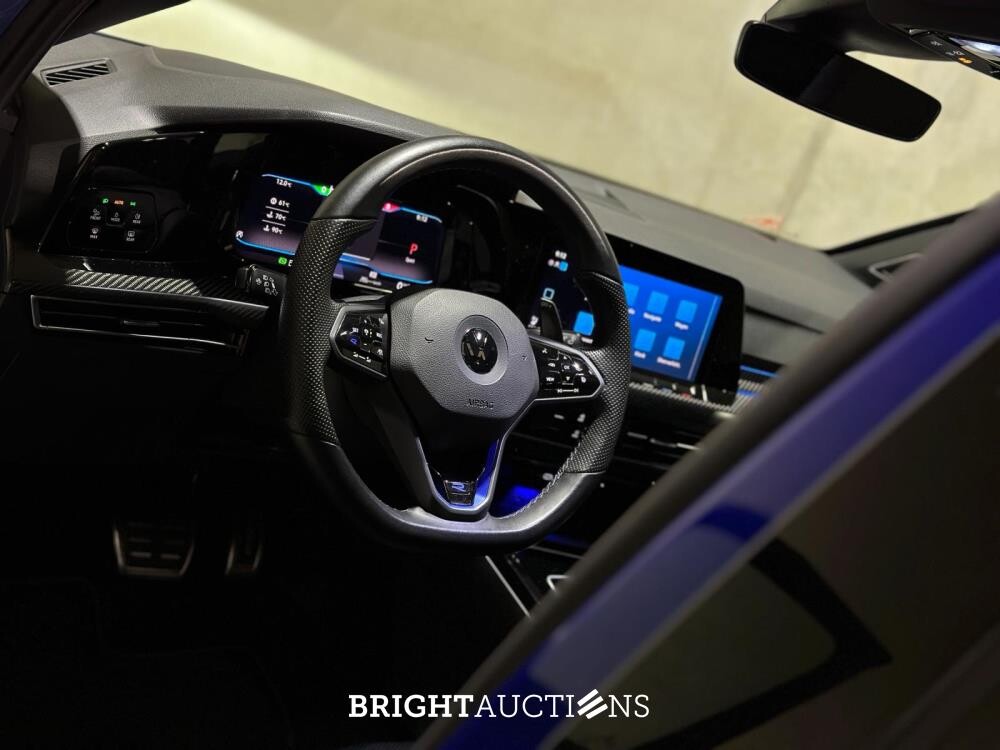 Volkswagen Golf VIII R 4Motion 20th Annniversary -AKRAPOVIC- 2.0 TSI 333pk 2023 LIMITED (Golf 8), NL-KENTEKEN