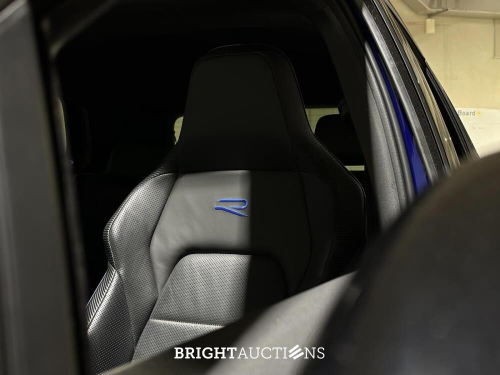 Volkswagen Golf VIII R 4Motion 20th Annniversary -AKRAPOVIC- 2.0 TSI 333pk 2023 LIMITED (Golf 8), NL-KENTEKEN