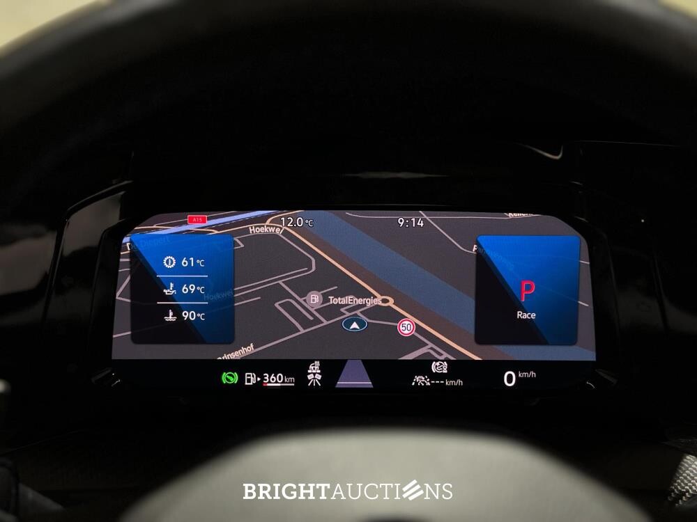 Volkswagen Golf VIII R 4Motion 20th Annniversary -AKRAPOVIC- 2.0 TSI 333pk 2023 LIMITED (Golf 8), NL-KENTEKEN