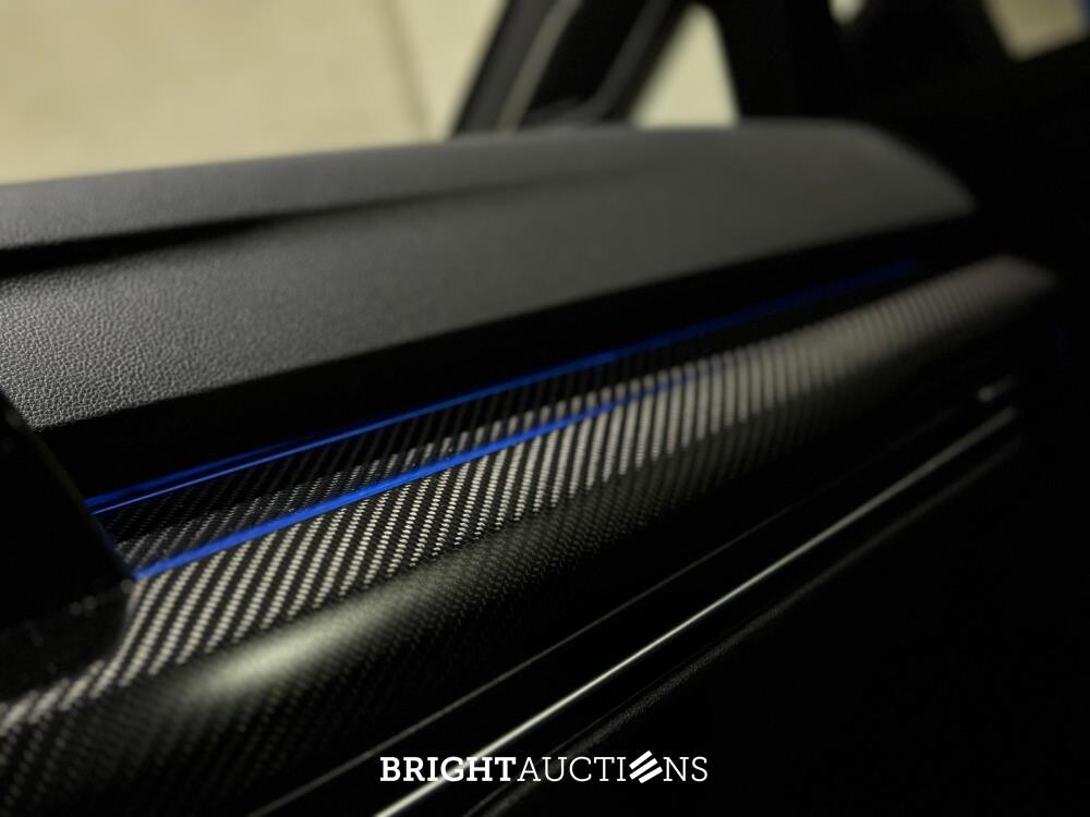 Volkswagen Golf VIII R 4Motion 20th Annniversary -AKRAPOVIC- 2.0 TSI 333pk 2023 LIMITED (Golf 8), NL-KENTEKEN